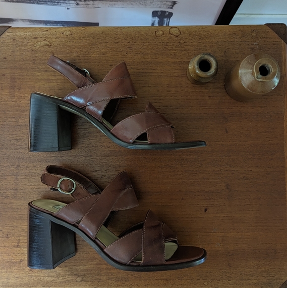 Vintage leather heeled sandals - Picture 1 of 6